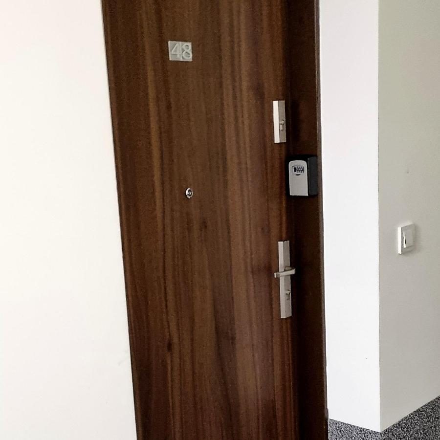 Apple Apartments - Wroblewskiego Prywatne Miejsce Parkingowe Łódź Eksteriør billede